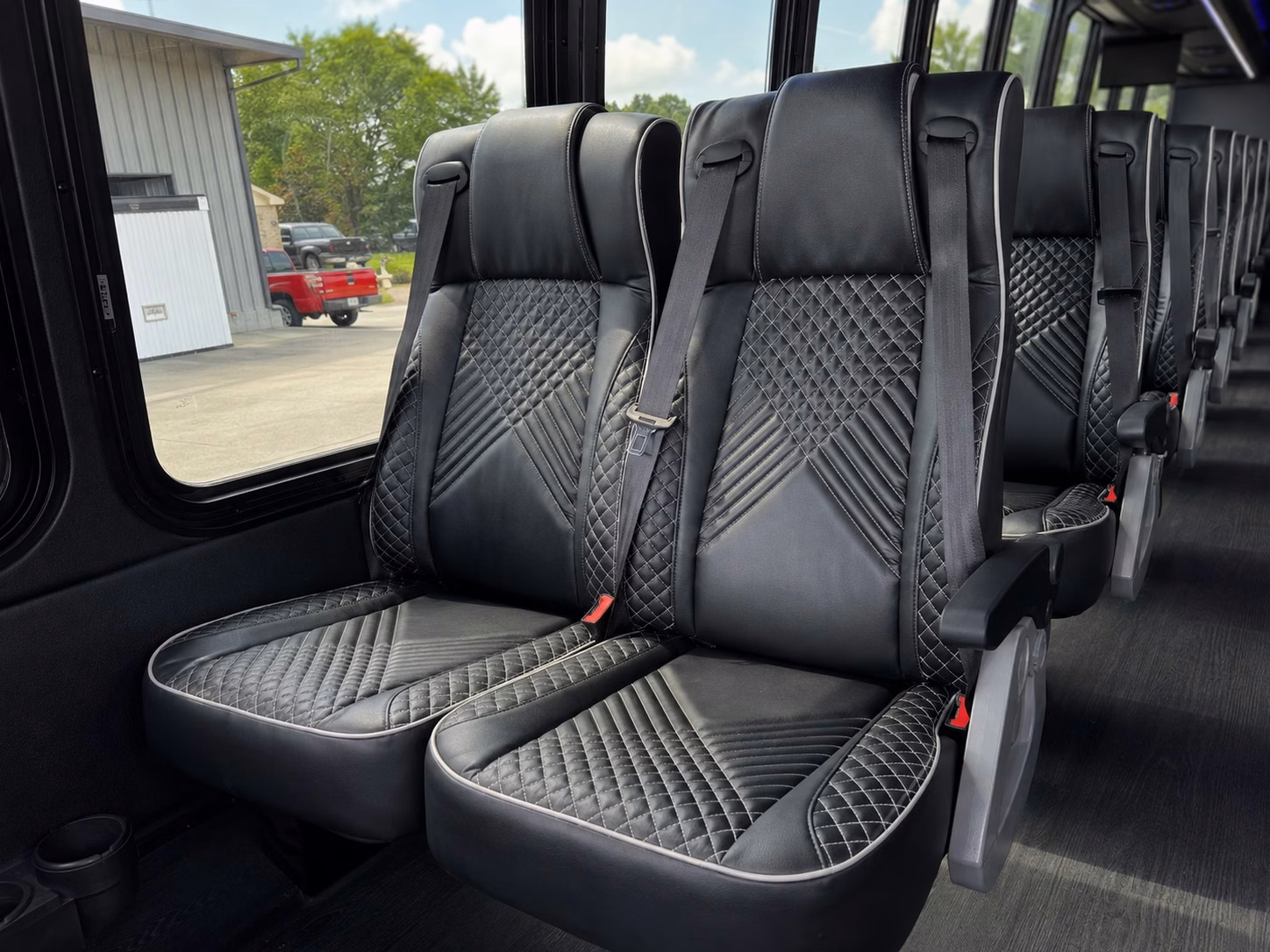 salem charter buses for large prom groups and multi school events